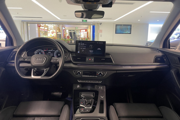 奥迪Q5L 2022款 改款 40T 豪华动感型中控内饰7005