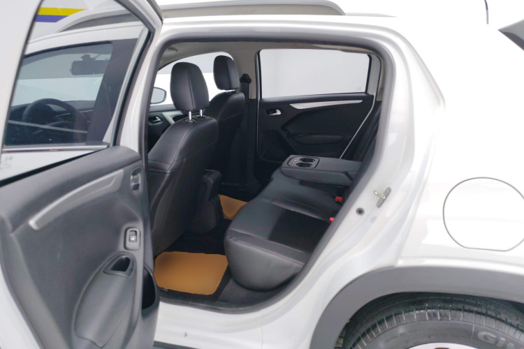 雪铁龙C3-XR 2018款 230THP 自动智能型中控内饰21