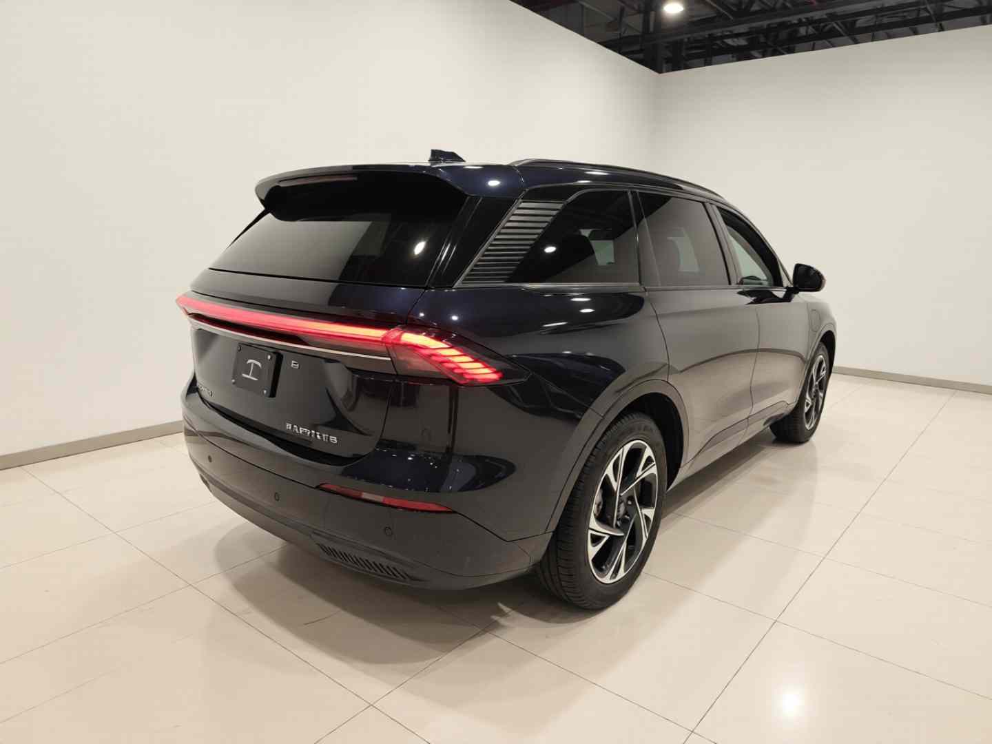 林肯 航海家 2025款 改款 2.0T 四驱尊逸混动版(5)