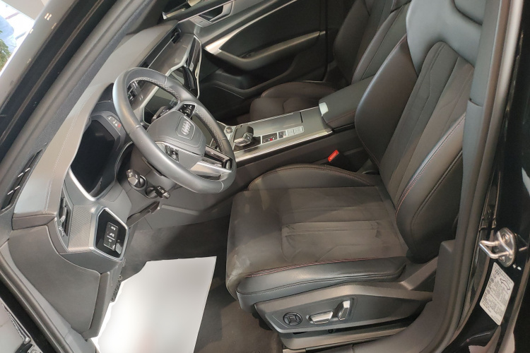 奥迪A6L 2024款 45 TFSI 臻选动感型中控内饰19