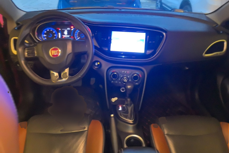 菲亚特 菲翔 2015款 1.4T 自动劲享版中控内饰12