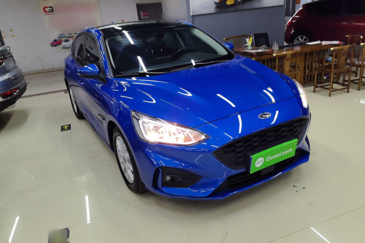 福特 福克斯 2020款 两厢 EcoBoost 180 自动锋潮型车身外观3