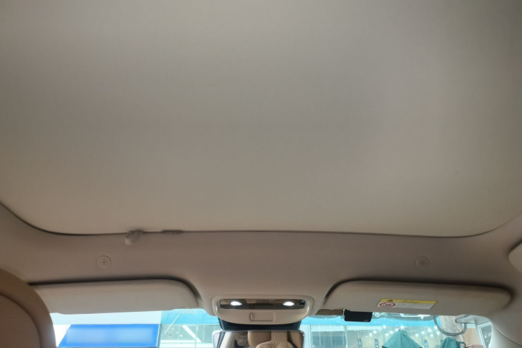 鸿蒙智行 问界M5 2022款 增程后驱标准版局部细节22