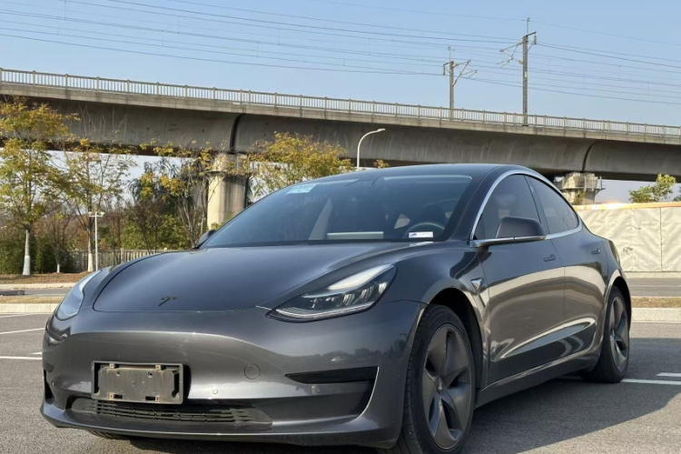特斯拉 Model 3 2020款 标准续航后驱升级版车身外观6001
