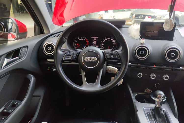 奥迪A3 2019款 Limousine 35 TFSI 进取型 国V局部细节13