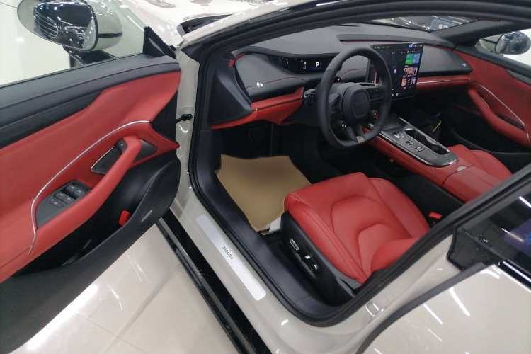 小米汽车 小米SU7 2024款 后驱长续航智驾版中控内饰7003