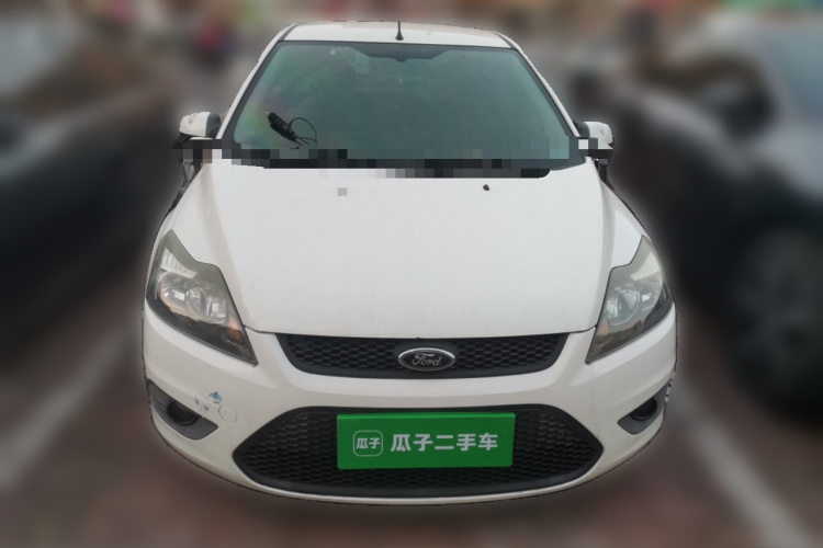 福特 福克斯 2013款 两厢经典 1.8L 手动基本型车身外观2