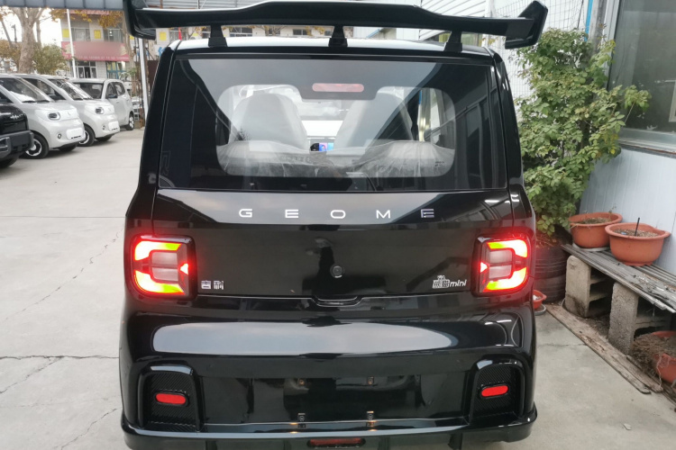 吉利银河 2025款 210km 熊猫卡丁车身外观6004