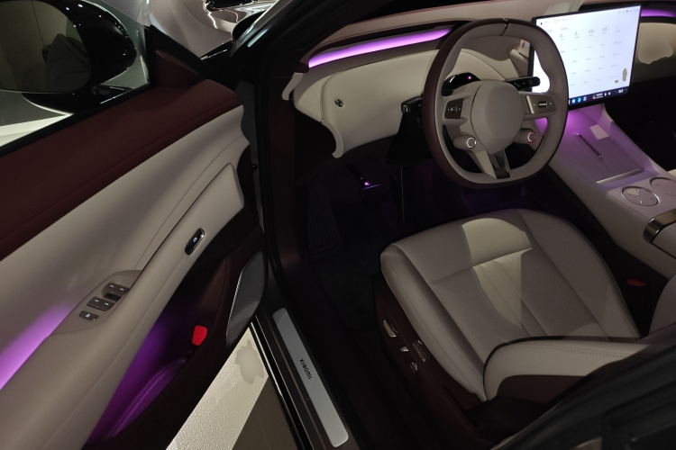 小米汽车 小米YU7 2025款 超长续航后驱版中控内饰20