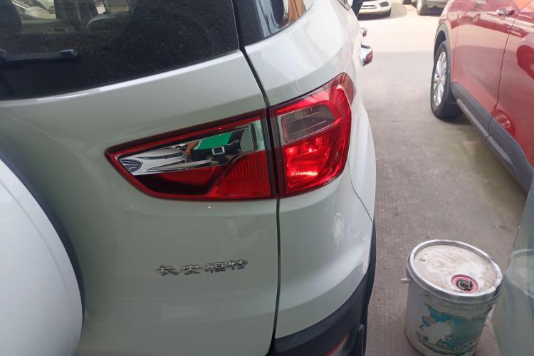 福特 翼搏 2013款 1.5L 手动舒适型车身外观6006