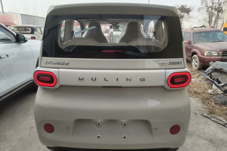 五菱汽车 宏光MINIEV 2024款 第三代 215km 青春版车身外观6