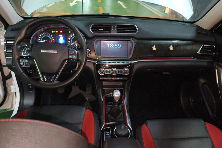 哈弗H2 2017款 蓝标 1.5T 手动两驱精英型中控内饰7002