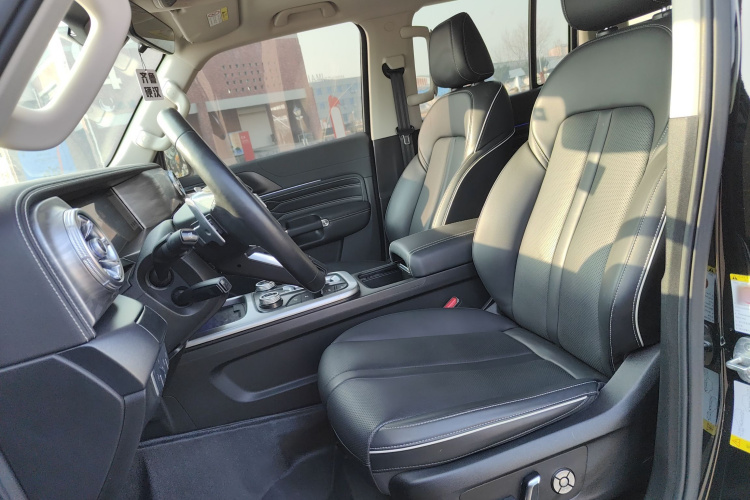 坦克300 2021款 越野版 2.0T 征服者局部细节19