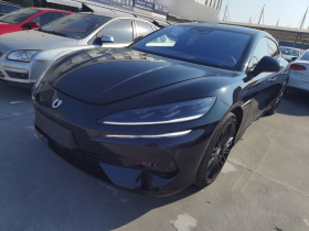 腾势Z9GT 2024款 1100四驱Ultra版