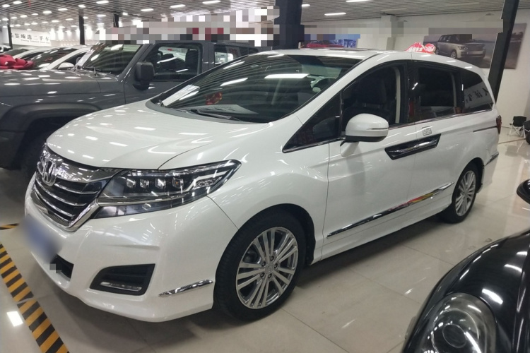 本田 艾力绅 2016款 2.4L 豪华版车身外观4