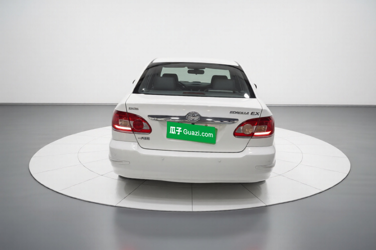 丰田 花冠 2011款 1.6L 自动豪华版车身外观6