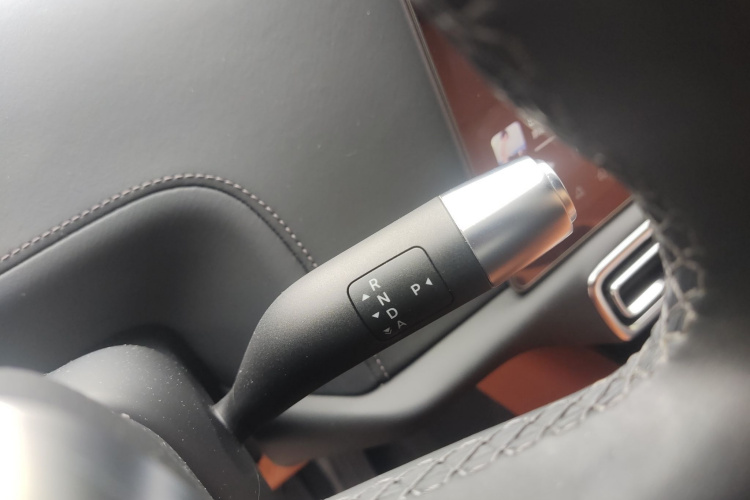 理想汽车 理想L9 2022款 Max局部细节18