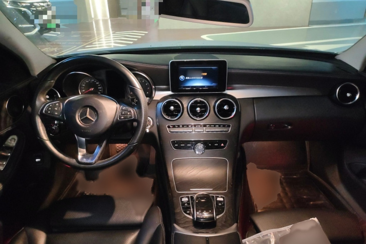 奔驰C级 2015款 C 180 L 运动型中控内饰7002