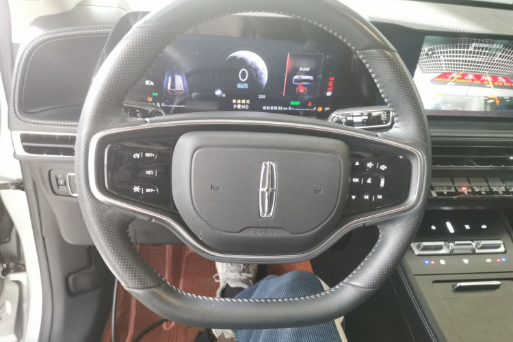 林肯 冒险家 2024款 1.5T 两驱尊享混动版局部细节13