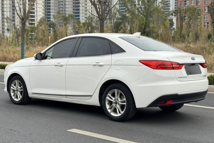 福特 福睿斯 2019款 改款 1.5L 自动悦享型 国VI车身外观6004