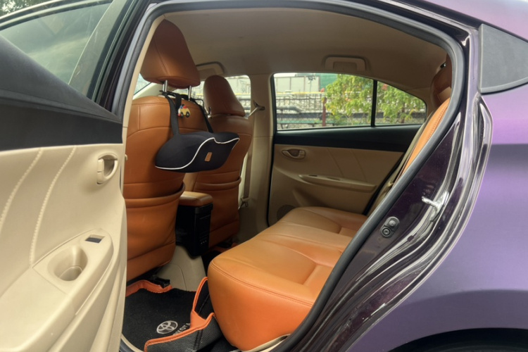 丰田 威驰 2017款 1.5L CVT创行版中控内饰7004