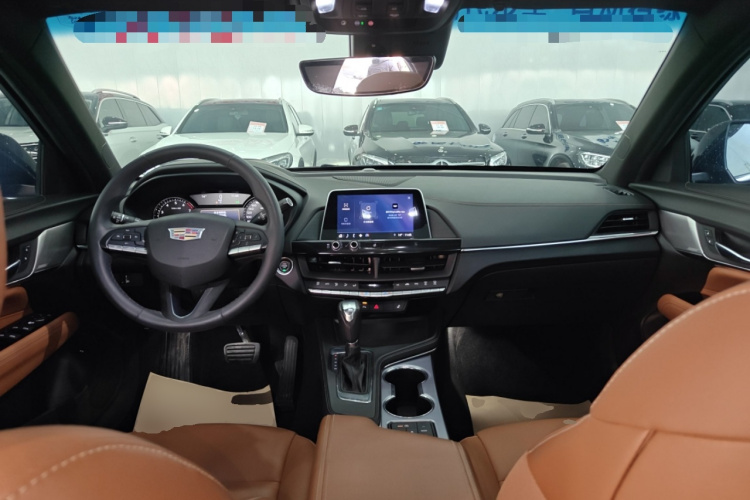 凯迪拉克CT4 2021款 28T 豪华型中控内饰12