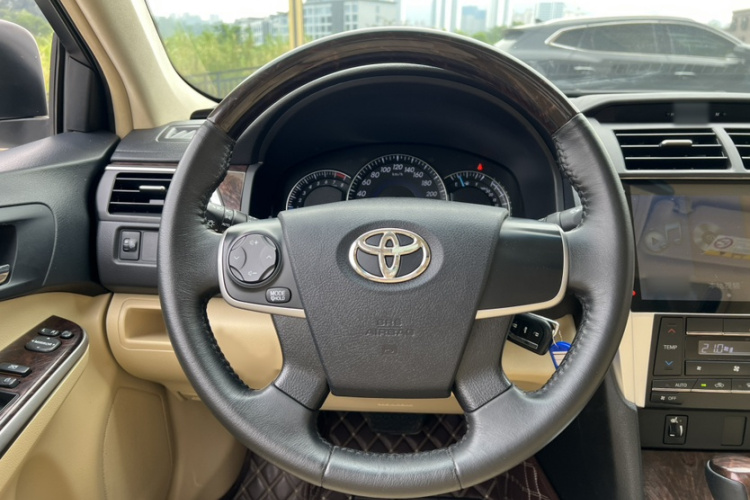 丰田 凯美瑞 2015款 2.0G 领先版局部细节13