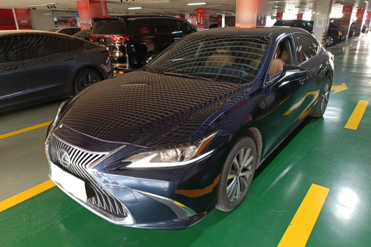 雷克萨斯ES 2020款 200 卓越版车身外观1