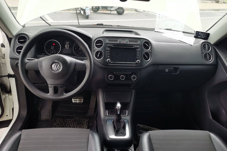 大众 途观 2015款 1.8TSI 自动两驱风尚版中控内饰7002