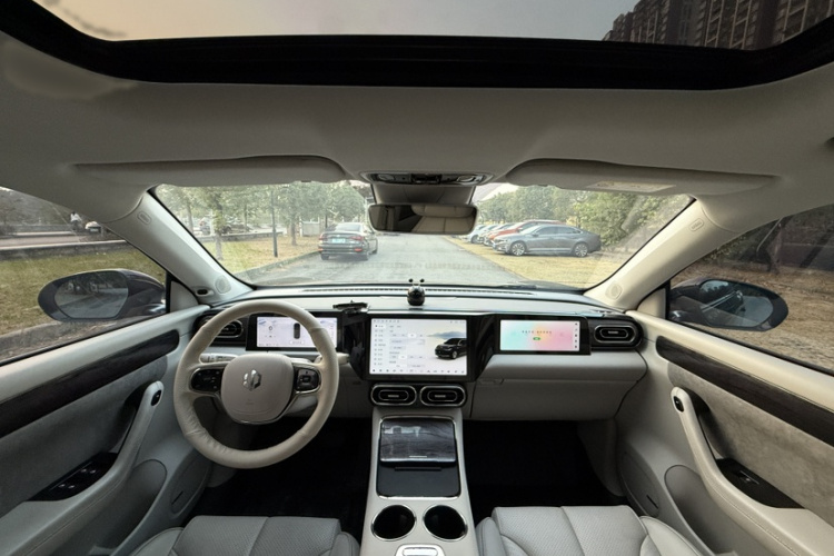 零跑汽车 零跑C11 2021款 豪华版中控内饰7003