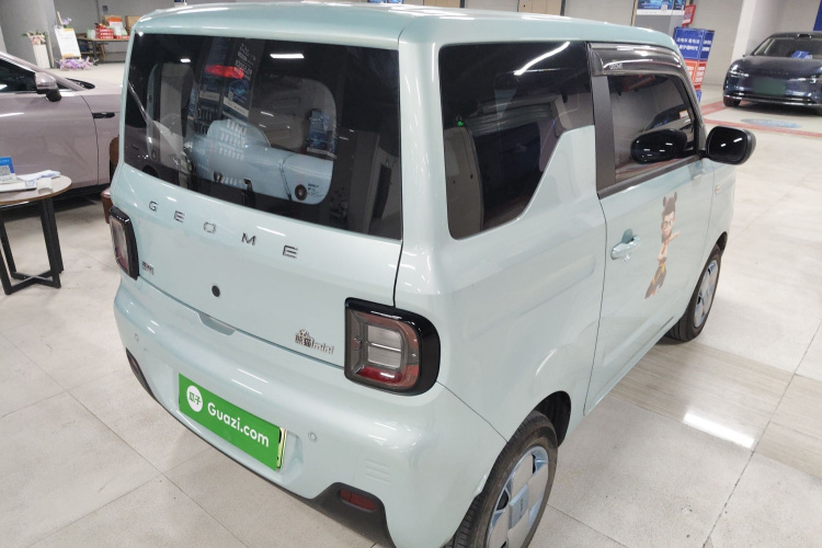 吉利银河 2023款 熊猫mini 200km 耐力熊车身外观7