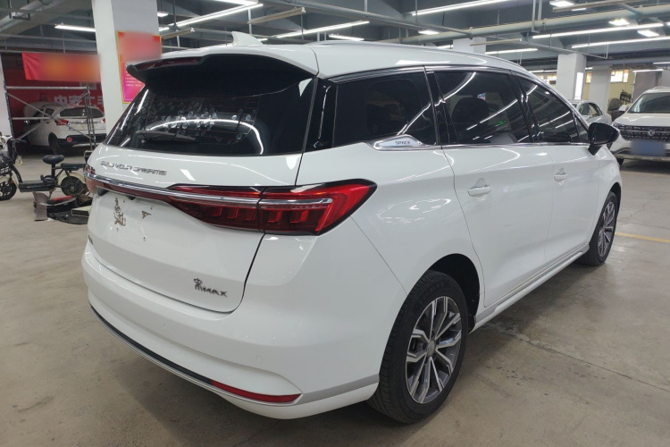 比亚迪 宋MAX 2021款 升级版 1.5T 自动豪华型 7座车身外观7