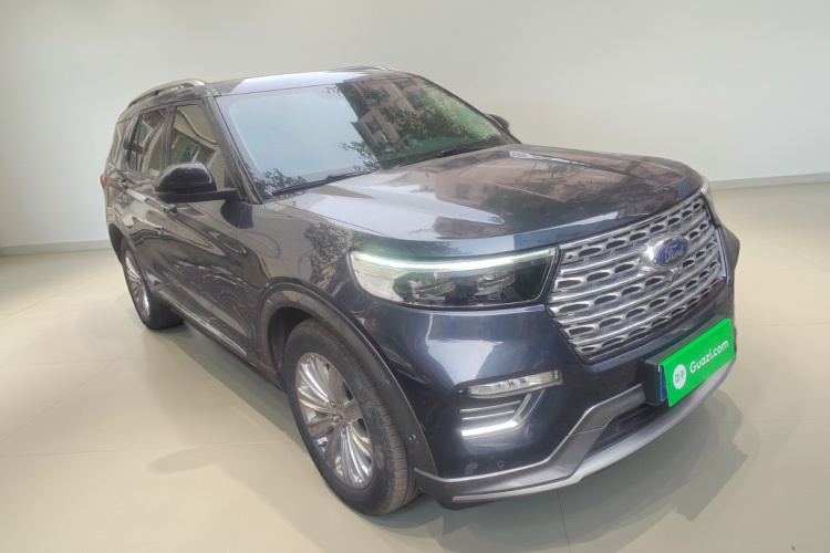 福特 探险者 2020款 EcoBoost 285 四驱钛金版 6座车身外观3