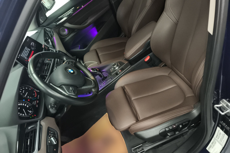 宝马X1 2020款 sDrive25Li 领先型中控内饰19