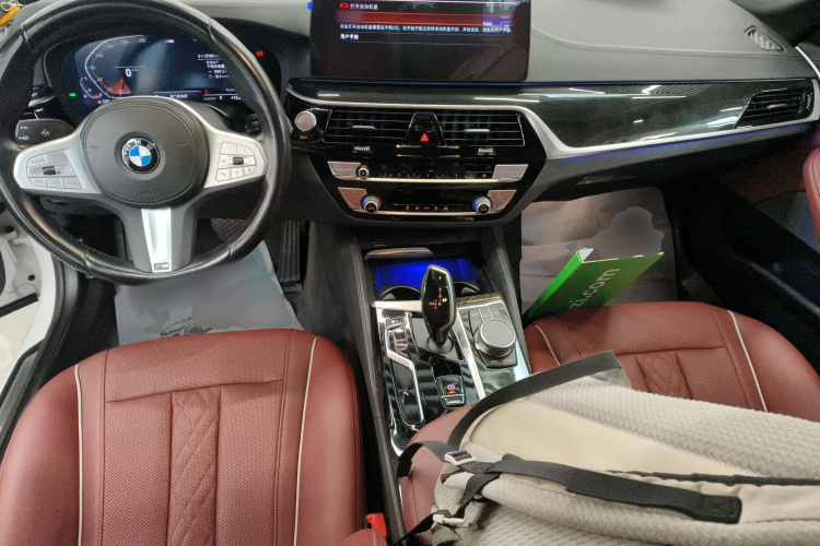 宝马5系 2022款 改款二 525Li M运动套装中控内饰12