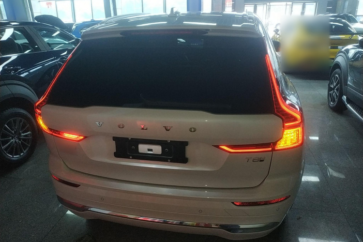 沃尔沃XC60新能源 2025款 插电式混动 长续航四驱智远豪华版车身外观6004