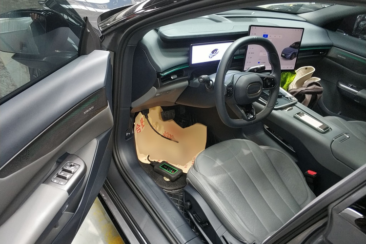 领克07 2024款 EM-P 126长续航 Halo中控内饰20