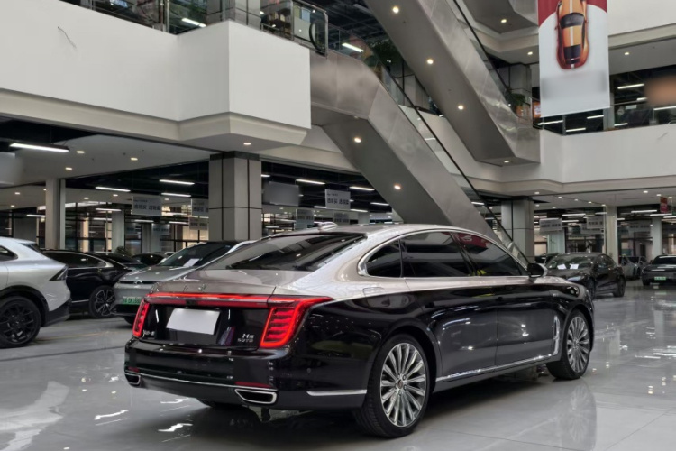 红旗H9 2020款 3.0T 智联旗领四座版车身外观6005