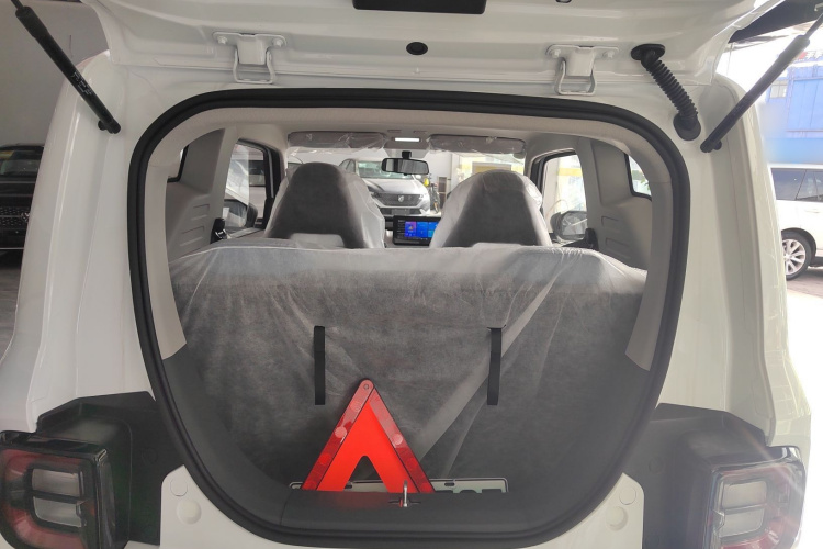 吉利银河 2024款 熊猫mini 200km 耐力熊局部细节23