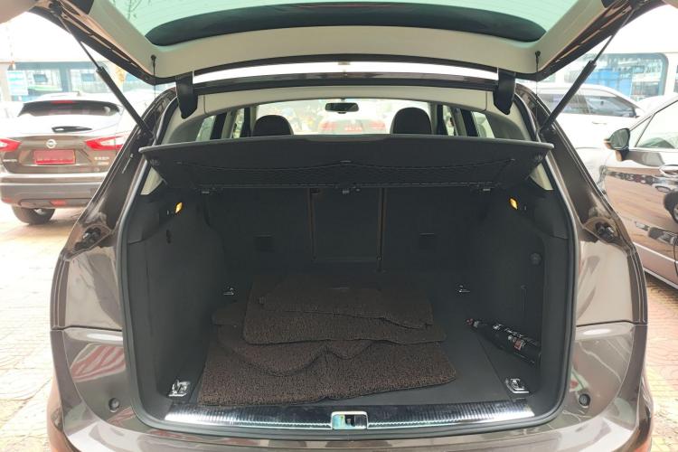 奥迪Q5 2013款 40 TFSI 舒适型局部细节23