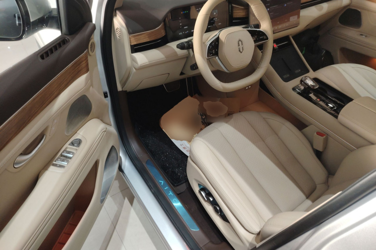 鸿蒙智行 问界M7 2024款 1.5T 后驱Plus版 5座中控内饰20