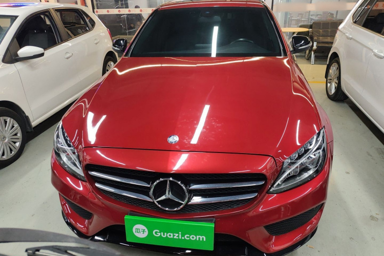 奔驰C级 2015款 C 200 运动版车身外观2