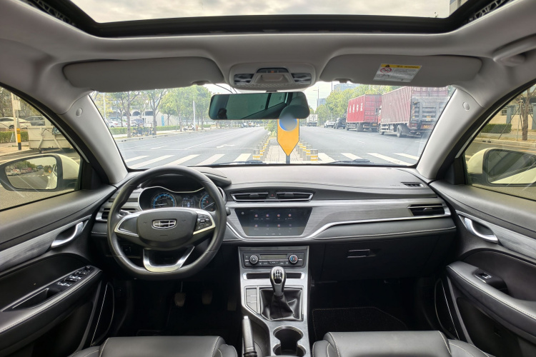 吉利汽车 帝豪 2021款 UP 1.5L 手动豪华型中控内饰7005