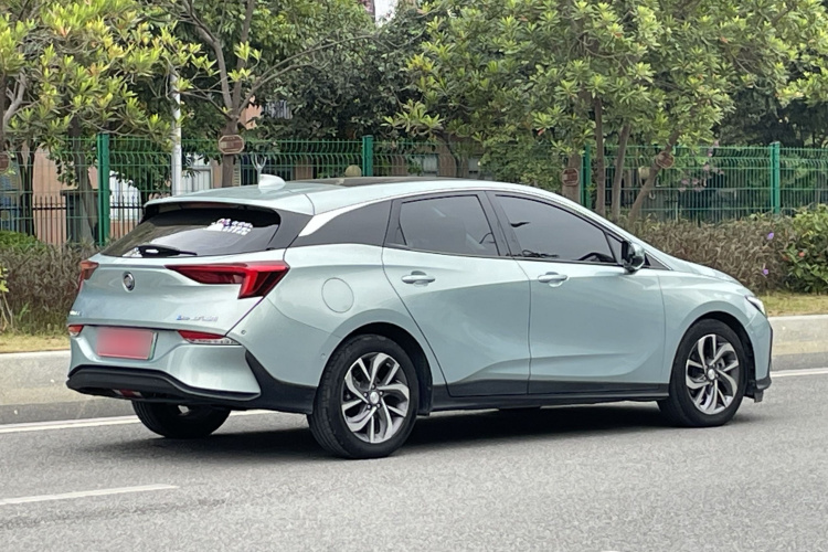 别克 微蓝6 2022款 插电混动 互联智慧型车身外观6004