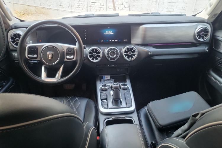 坦克300 2023款 越野版 2.0T 挑战者中控内饰12