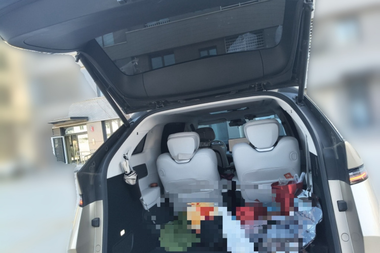 小鹏X9 2024款 702超长续航Pro中控内饰23