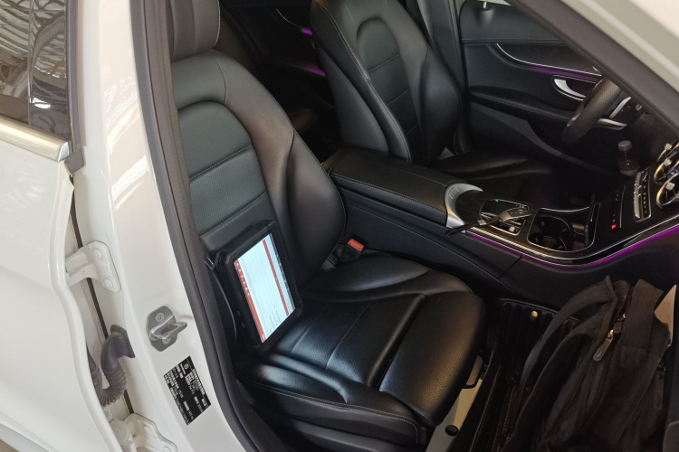 奔驰C级 2020款 改款 C 260 L 运动版局部细节41