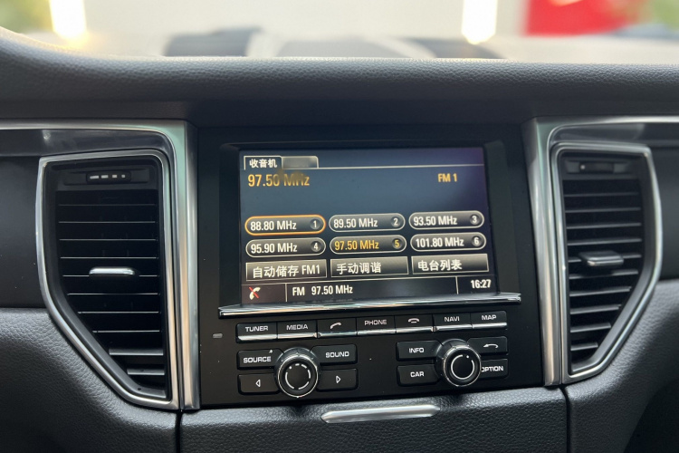 保时捷 2014款 Macan 2.0T中控内饰7003