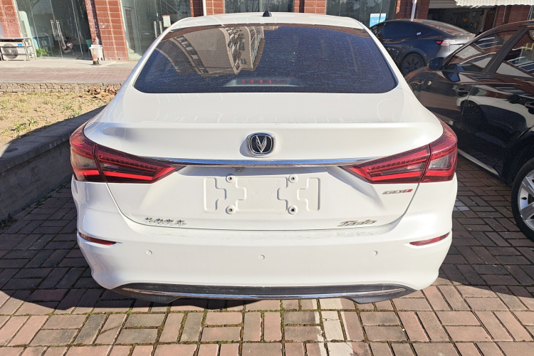 长安 逸动 2019款 高能版 1.6L GDI 自动争锋型 国VI车身外观6004