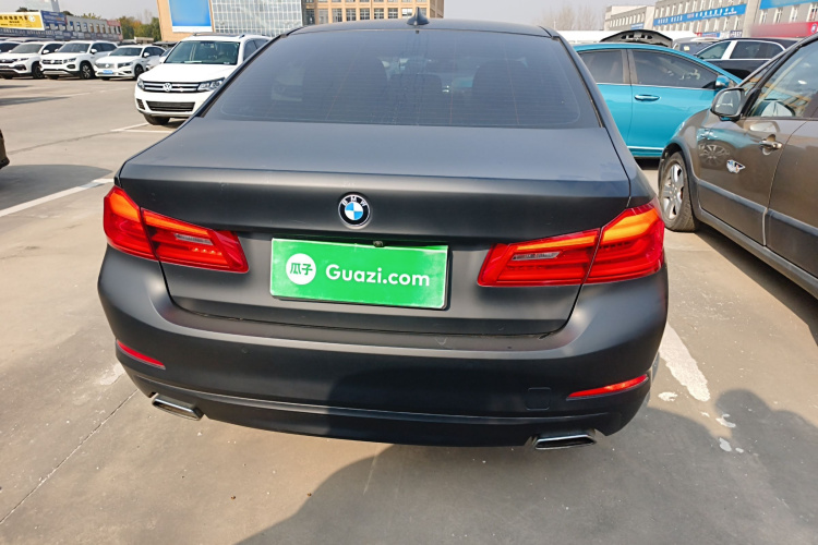 宝马5系 2020款 525Li 豪华套装车身外观6